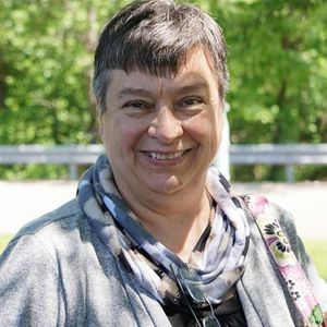 Meet your Posher, Debra